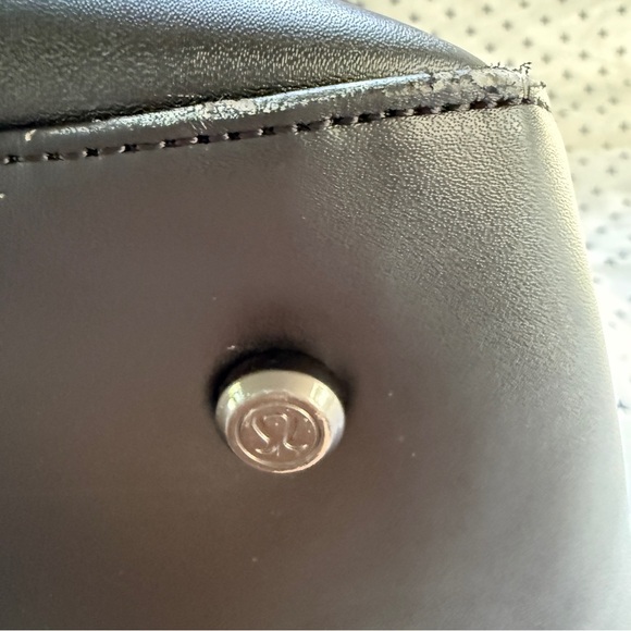 lululemon athletica Happy Hatha Hour Bag Black Yoga Gym Workout Work Tote - Picture 14 of 17